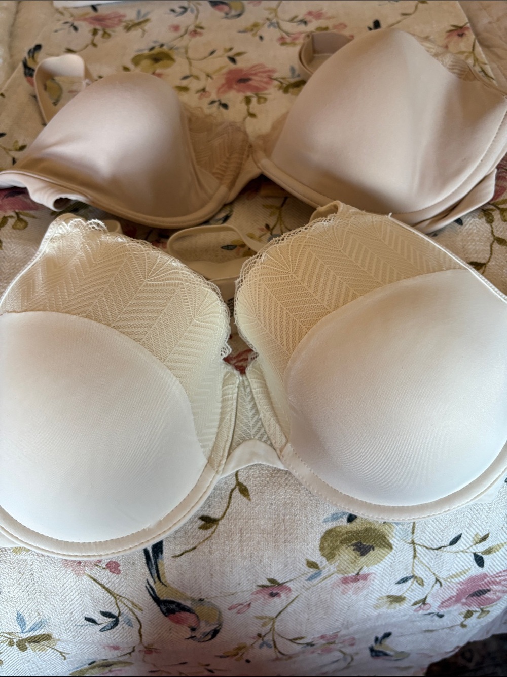 Bali Smooth Light Cream T-Shirt Bra